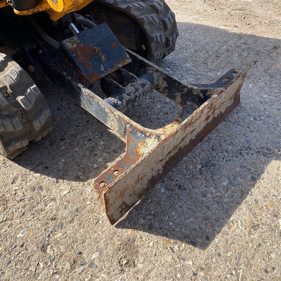 JCB 8008  - Mini pelle: photos 4 JCB 8008  - Mini pelle: photos 4