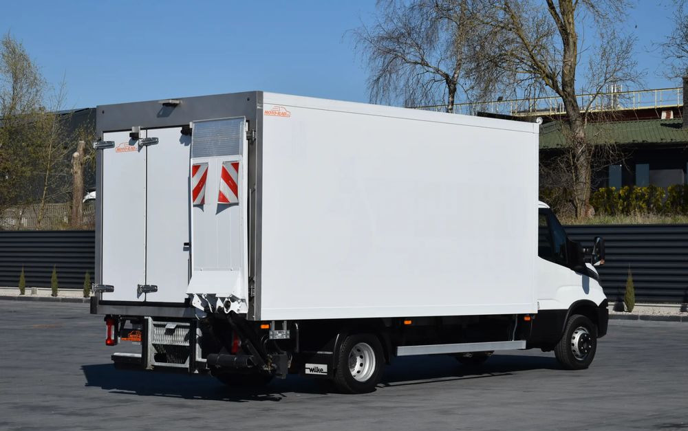 Iveco DAILY 70C18 / 3.0 - 180 KM / AUTOMAT HI-MATIC / 3 OSOBY / CHŁODNIA - MROŹNIA 4,55 M / AGREGAD FRIGOBLOCK / WINDA SORENSEN / KLIMA / TEMPOMAT / KAMERA COFANIA / REGULOWANE ZAWIESZENIE / SERWISOWA - Camion frigorifique: photos 5 Iveco DAILY 70C18 / 3.0 - 180 KM / AUTOMAT HI-MATIC / 3 OSOBY / CHŁODNIA - MROŹNIA 4,55 M / AGREGAD FRIGOBLOCK / WINDA SORENSEN / KLIMA / TEMPOMAT / KAMERA COFANIA / REGULOWANE ZAWIESZENIE / SERWISOWA - Camion frigorifique: photos 5