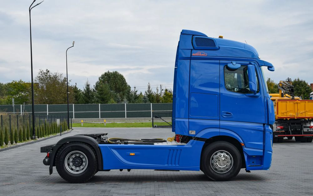 Mercedes-Benz ACTROS 1851 / EURO 6 / BIGSPACE / HYDRAULIKA / RETARDER / FULL SPILERY / SERWISOWANY / SPROWADZONY - Tracteur routier: photos 4 Mercedes-Benz ACTROS 1851 / EURO 6 / BIGSPACE / HYDRAULIKA / RETARDER / FULL SPILERY / SERWISOWANY / SPROWADZONY - Tracteur routier: photos 4