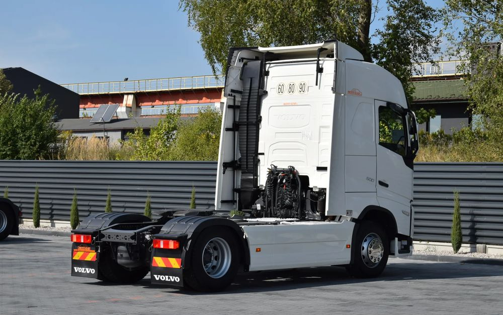 Volvo FH500 / EURO 6 / NOWY MODEL / KLIMATYZACJA POSTOJOWA / ACC / LEDY / 2 ZBIORNIKI PALIWA / FULL SPILERY / 2022 / SERWISOWANY / SPROWADZONY - Tracteur routier: photos 5 Volvo FH500 / EURO 6 / NOWY MODEL / KLIMATYZACJA POSTOJOWA / ACC / LEDY / 2 ZBIORNIKI PALIWA / FULL SPILERY / 2022 / SERWISOWANY / SPROWADZONY - Tracteur routier: photos 5