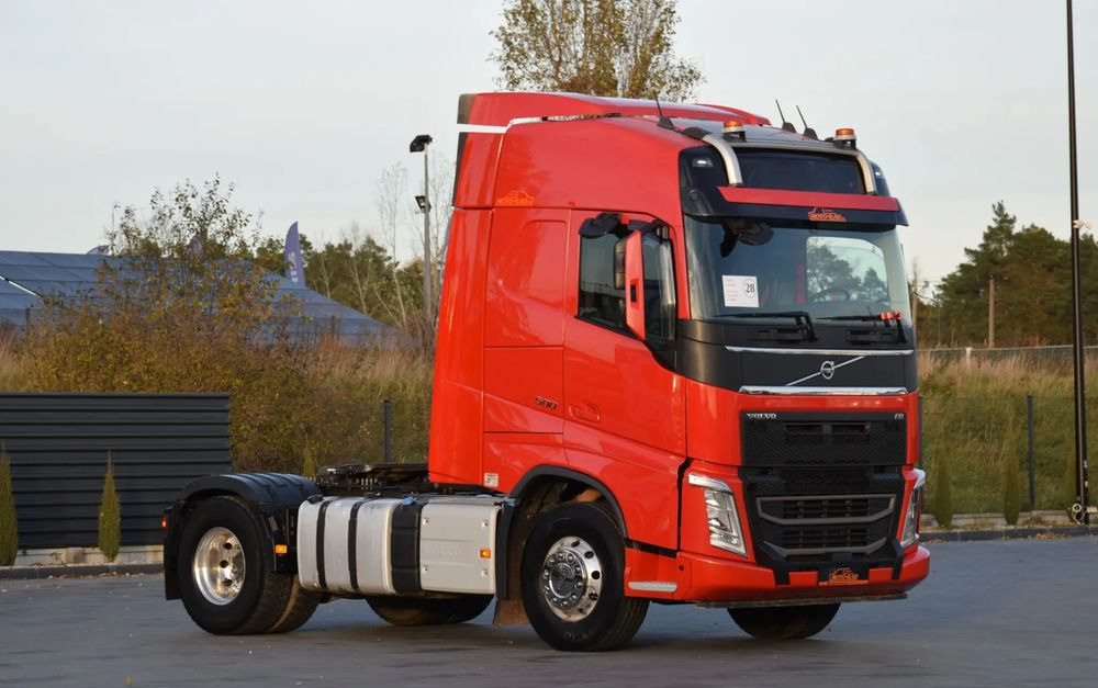Volvo FH500 / HYDRAULIKA / EURO 6 / ACC / LEDY / ALUFELGI / SERWISOWANY / SPROWADZONY - Tracteur routier: photos 3 Volvo FH500 / HYDRAULIKA / EURO 6 / ACC / LEDY / ALUFELGI / SERWISOWANY / SPROWADZONY - Tracteur routier: photos 3