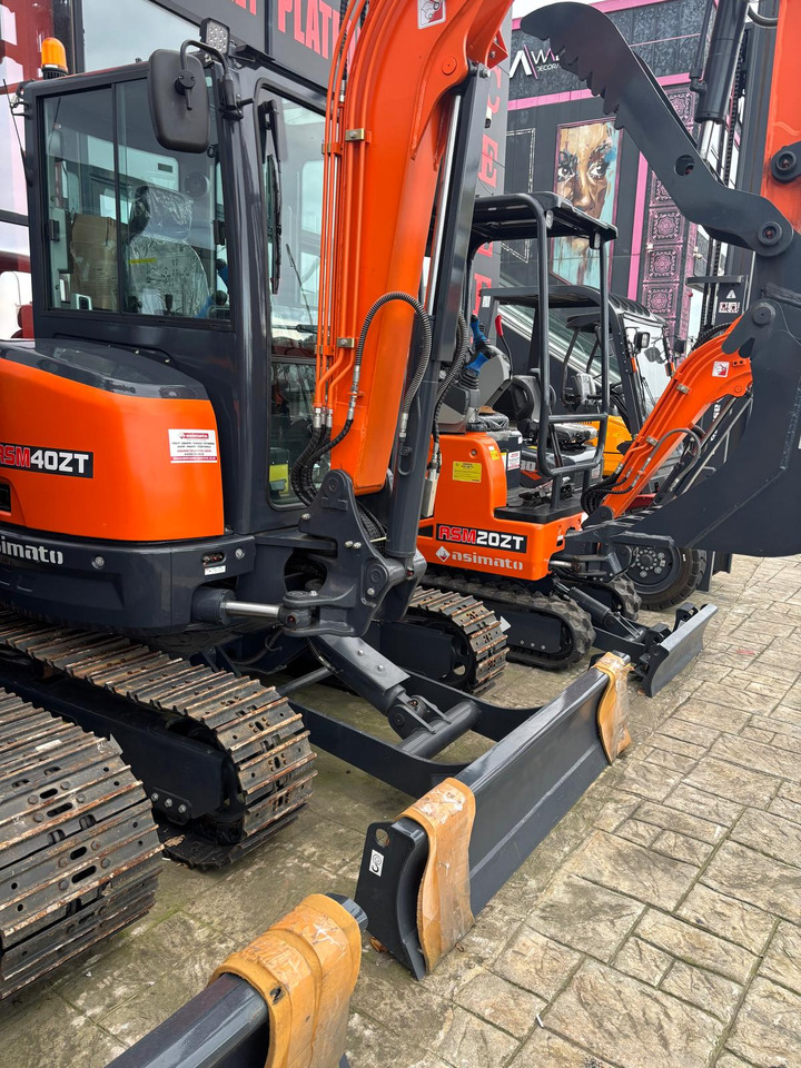 Forklift - Chariot élévateur: photos 1 Forklift - Chariot élévateur: photos 1