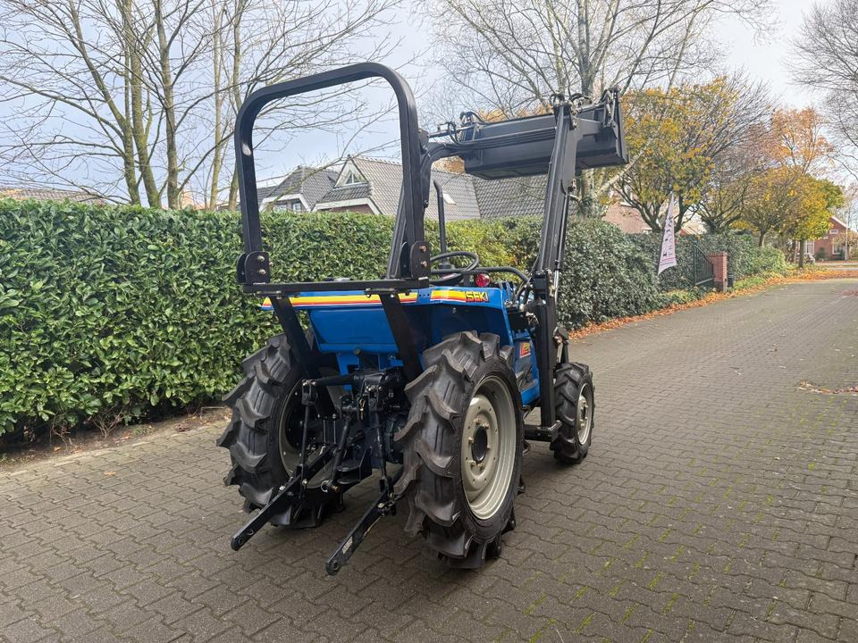 Iseki TU200 mit Frontlader ab 125€ pro Monat. - Micro tracteur: photos 3 Iseki TU200 mit Frontlader ab 125€ pro Monat. - Micro tracteur: photos 3