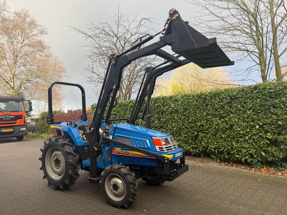 Iseki TU200 mit Frontlader ab 125€ pro Monat. - Micro tracteur: photos 2 Iseki TU200 mit Frontlader ab 125€ pro Monat. - Micro tracteur: photos 2
