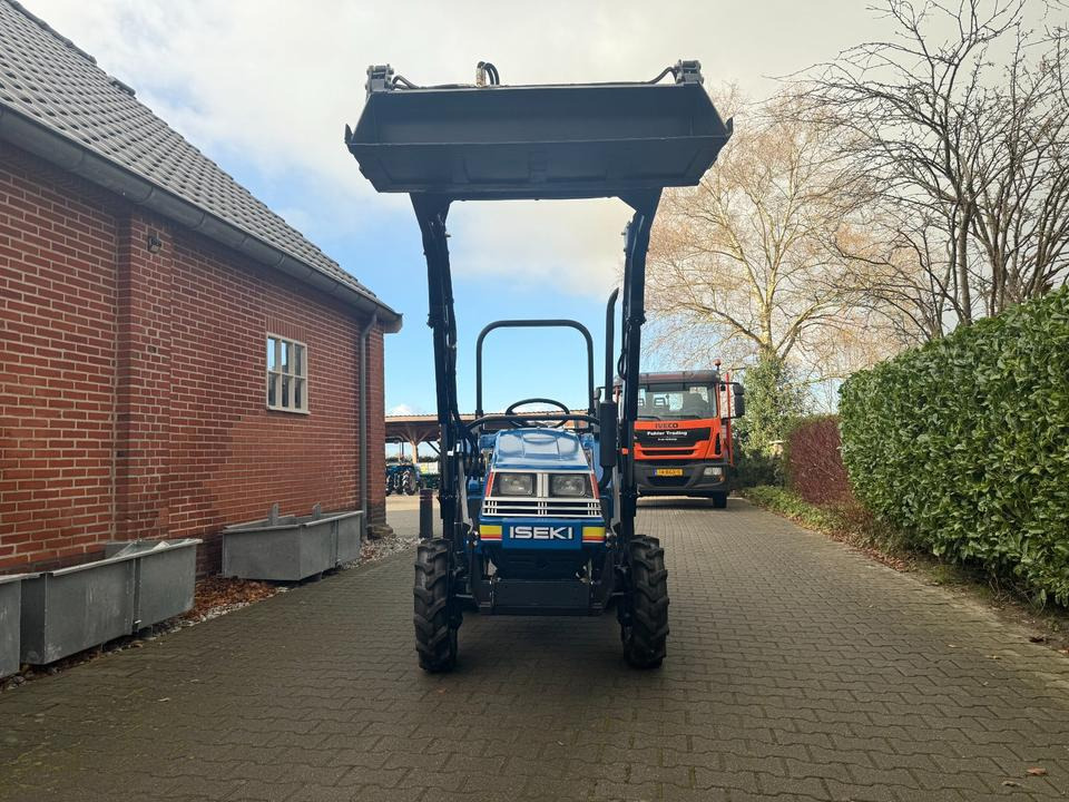 Iseki TU200 mit Frontlader ab 125€ pro Monat. - Micro tracteur: photos 5 Iseki TU200 mit Frontlader ab 125€ pro Monat. - Micro tracteur: photos 5