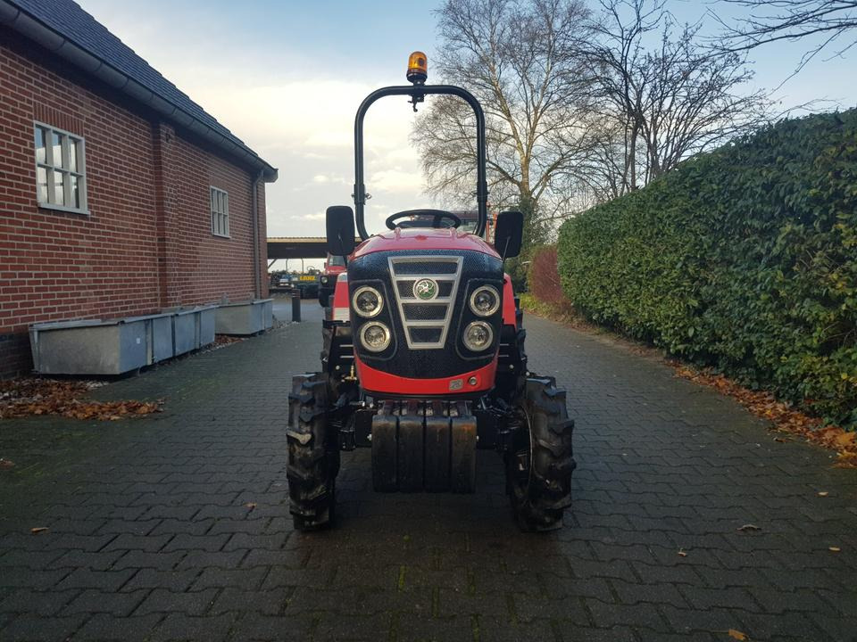 Kleintraktor Fieldtrac 918 mit Schlegelmäher - Micro tracteur: photos 4 Kleintraktor Fieldtrac 918 mit Schlegelmäher - Micro tracteur: photos 4