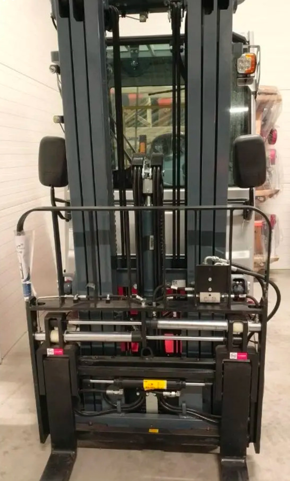 HELI CPD25-GE2DLI - Chariot élévateur électrique: photos 4 HELI CPD25-GE2DLI - Chariot élévateur électrique: photos 4