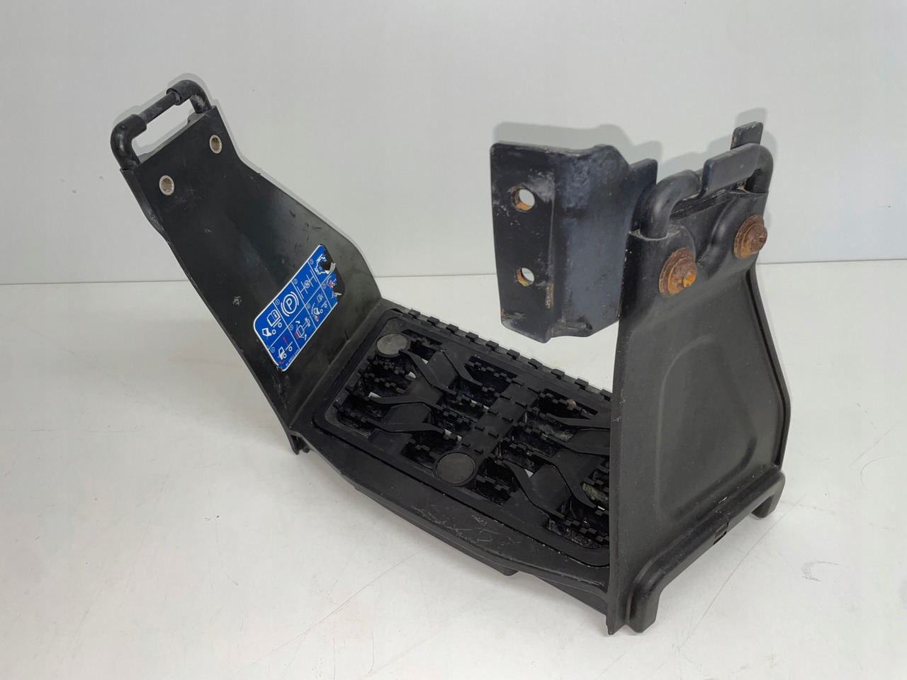 DOLNY STOPIEŃ STOPNICA MAN TG3 TGX TGS 3 81615016003 - Marchepied pour Camion: photos 3 DOLNY STOPIEŃ STOPNICA MAN TG3 TGX TGS 3 81615016003 - Marchepied pour Camion: photos 3