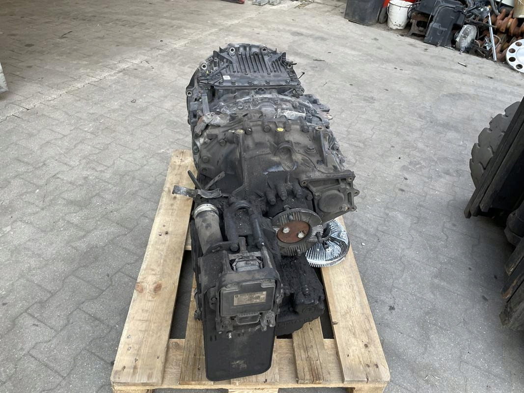 RETARDER INTARDER MAN TGX TGS CHŁODNICA OLEJU - Radiateur d'huile pour Camion: photos 1 RETARDER INTARDER MAN TGX TGS CHŁODNICA OLEJU - Radiateur d'huile pour Camion: photos 1