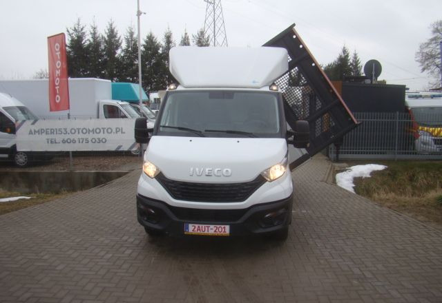 Iveco DAILY 35 C 15 3.5T 4.60M 3.5T NA HAKU CLIMATRONIC - Utilitaire benne: photos 2 Iveco DAILY 35 C 15 3.5T 4.60M 3.5T NA HAKU CLIMATRONIC - Utilitaire benne: photos 2