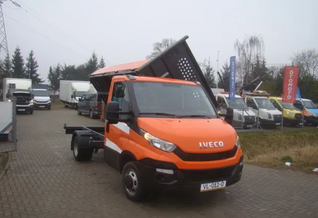 Iveco DAILY 35 C 3-STONNA WYWROTKA - Utilitaire benne: photos 3 Iveco DAILY 35 C 3-STONNA WYWROTKA - Utilitaire benne: photos 3