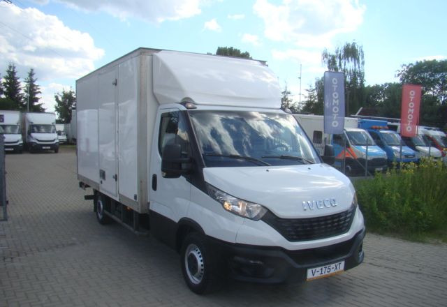 Iveco DAILY 35 S 16 3.0TDI WINDA 3.5T 4.20M - Fourgon grand volume: photos 4 Iveco DAILY 35 S 16 3.0TDI WINDA 3.5T 4.20M - Fourgon grand volume: photos 4