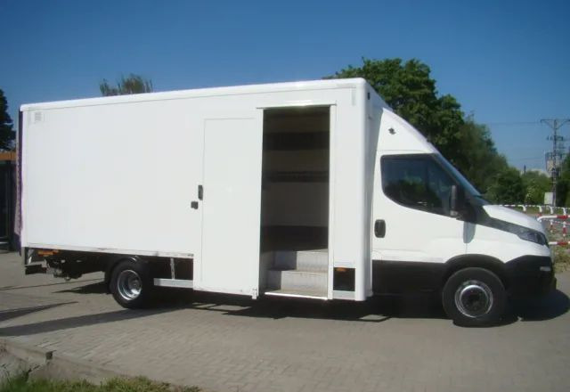Iveco DAILY 70 C 18 3.0TDI 5.45M WINDA 1000KG - Fourgon grand volume: photos 4 Iveco DAILY 70 C 18 3.0TDI 5.45M WINDA 1000KG - Fourgon grand volume: photos 4