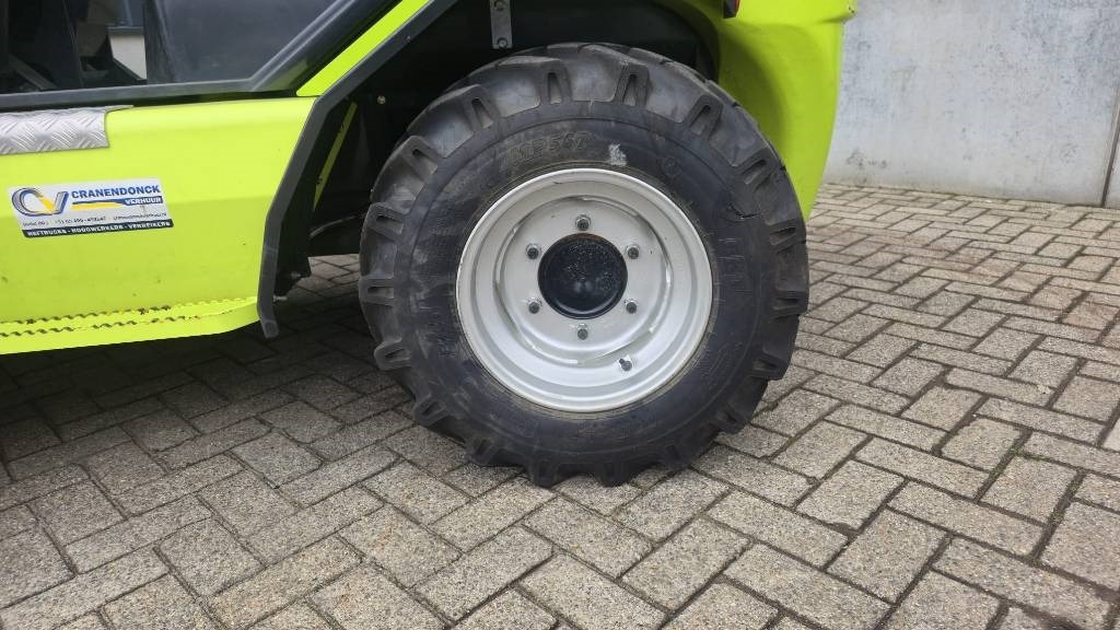 Agrimac TW25-4V - Chariot élévateur diesel: photos 5 Agrimac TW25-4V - Chariot élévateur diesel: photos 5