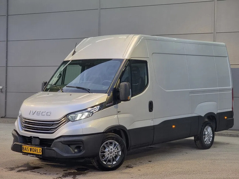 Iveco Daily 35S21 L2H2 Automatic Clima Cruise LED Parkingsensors Camera Towbar LED Euro6 2024 - Fourgon utilitaire: photos 1 Iveco Daily 35S21 L2H2 Automatic Clima Cruise LED Parkingsensors Camera Towbar LED Euro6 2024 - Fourgon utilitaire: photos 1