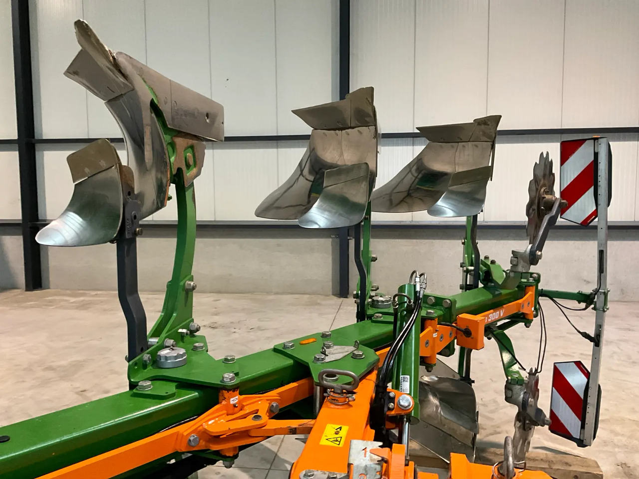 Amazone Teres 300V - Charrue: photos 4 Amazone Teres 300V - Charrue: photos 4