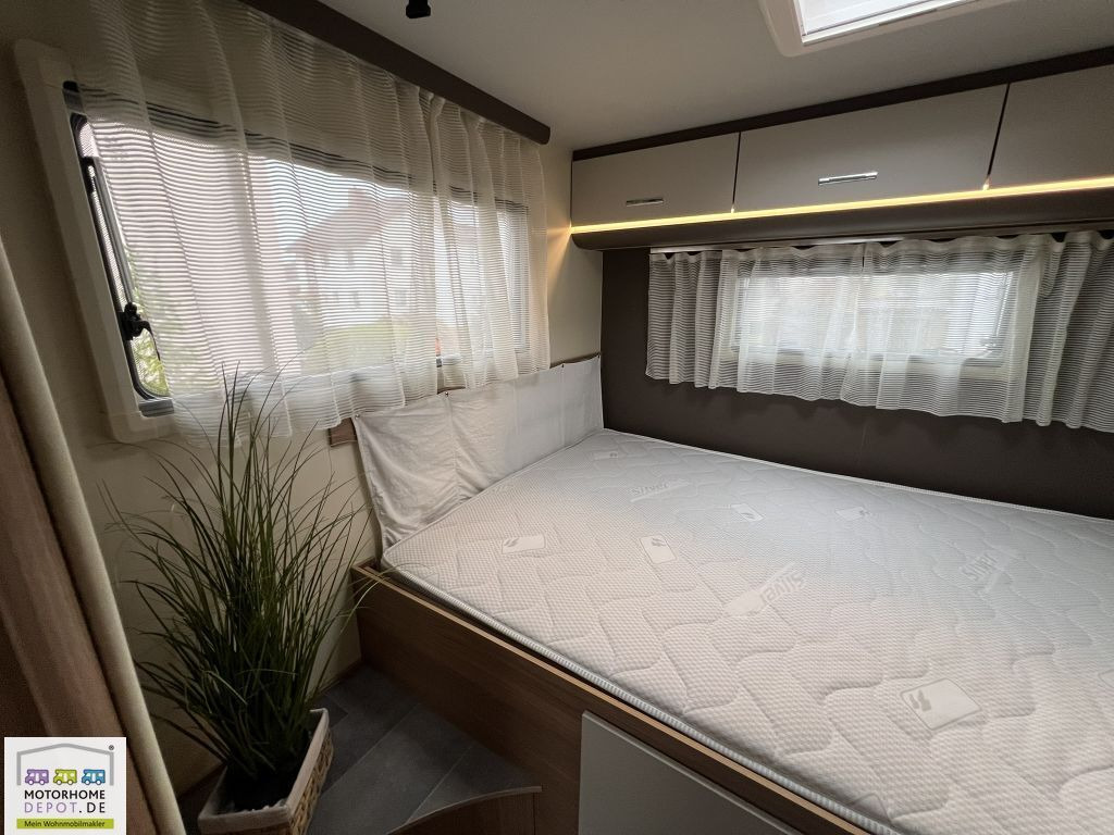 Ahorn Alaska TD Plus Aufl. 4to & Luftfed. & Hubbett - Camping-car profilé: photos 5 Ahorn Alaska TD Plus Aufl. 4to & Luftfed. & Hubbett - Camping-car profilé: photos 5