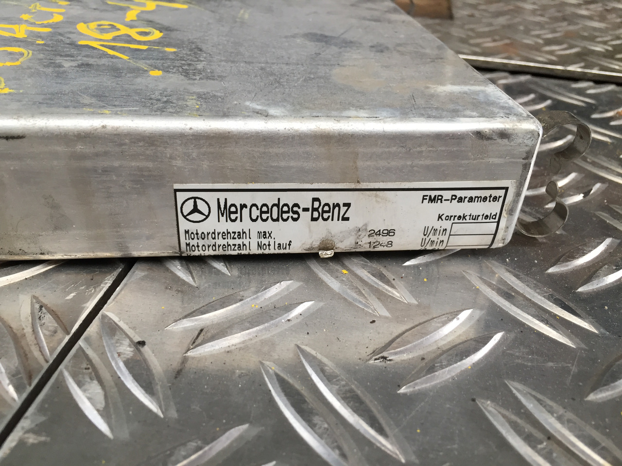 Gebrauchter DB Actros 1843 Steuergerät VDO, Artikel - Nr. : A 000 446 38 02 - Bloc de gestion pour Camion: photos 2 Gebrauchter DB Actros 1843 Steuergerät VDO, Artikel - Nr. : A 000 446 38 02 - Bloc de gestion pour Camion: photos 2