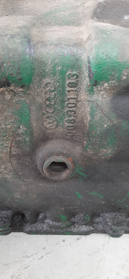 Gebrauchtes MAN + VW LT 45 - Getriebe Artikel - Nr. : 81.99999 - 9999 - Boîte de vitesse pour Camion: photos 3 Gebrauchtes MAN + VW LT 45 - Getriebe Artikel - Nr. : 81.99999 - 9999 - Boîte de vitesse pour Camion: photos 3