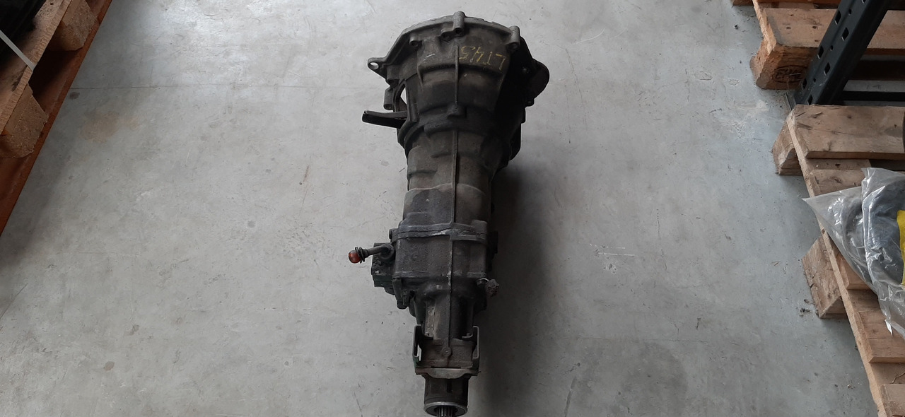 Boîte de vitesse pour Camion Gebrauchtes MAN + VW LT 45 - Getriebe Artikel - Nr. : 81.99999 - 9999: photos 8