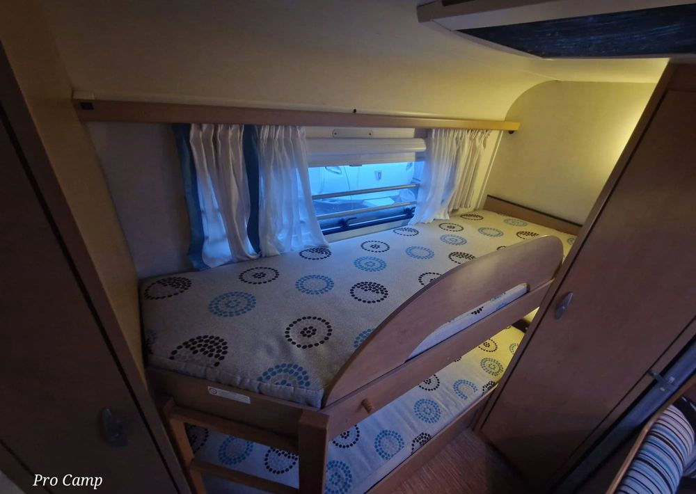 Caravane KNAUS SUDWIND 550 FSK: photos 13