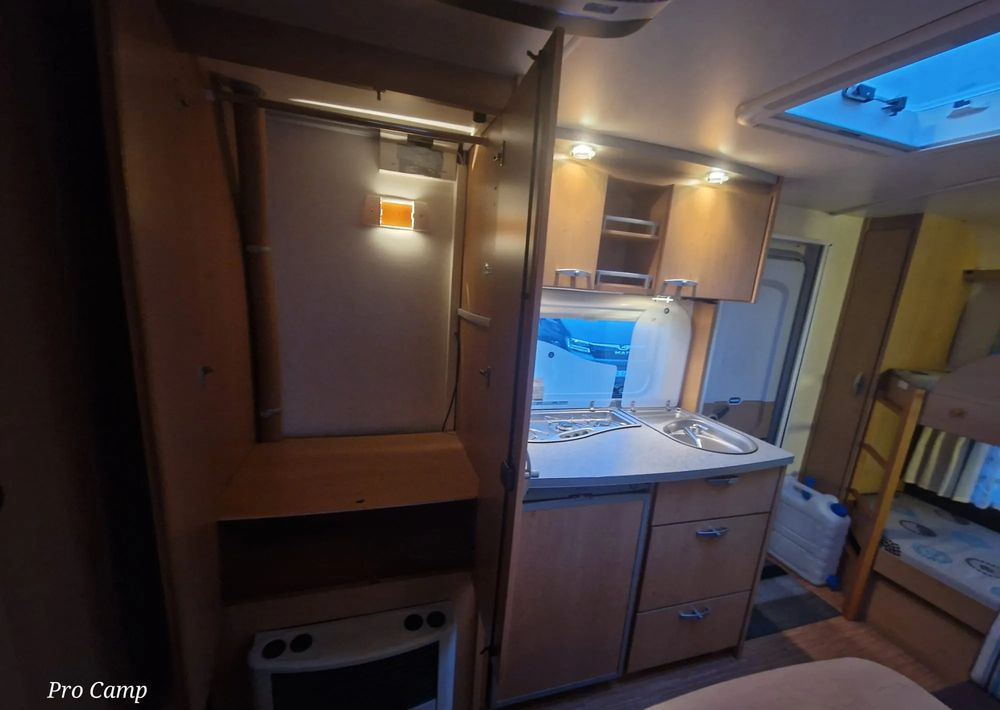 Caravane KNAUS SUDWIND 550 FSK: photos 19