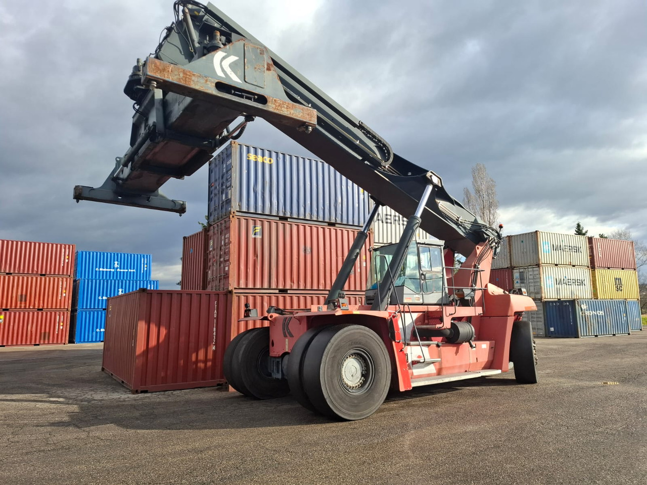 KALMAR DRF 450 60 S5 - Reach stacker: photos 2 KALMAR DRF 450 60 S5 - Reach stacker: photos 2