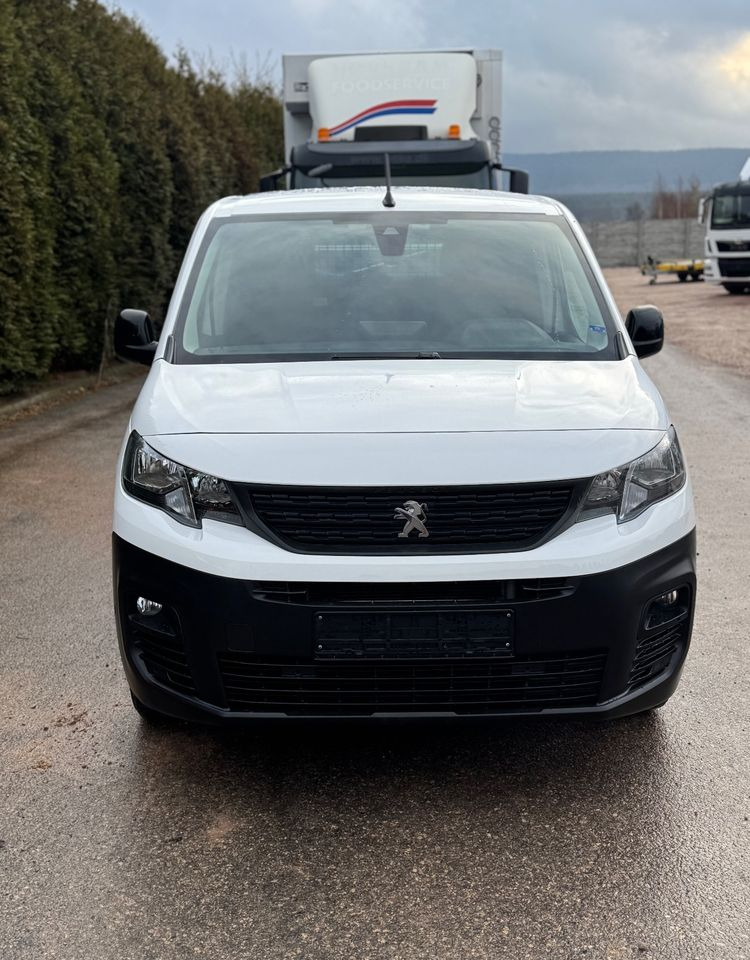 Peugeot Partner 21r 130 HK Niski przebieg 1wł ASO 5 dzwi Euro6.2/ford/opel/citroen - Fourgon utilitaire: photos 2 Peugeot Partner 21r 130 HK Niski przebieg 1wł ASO 5 dzwi Euro6.2/ford/opel/citroen - Fourgon utilitaire: photos 2