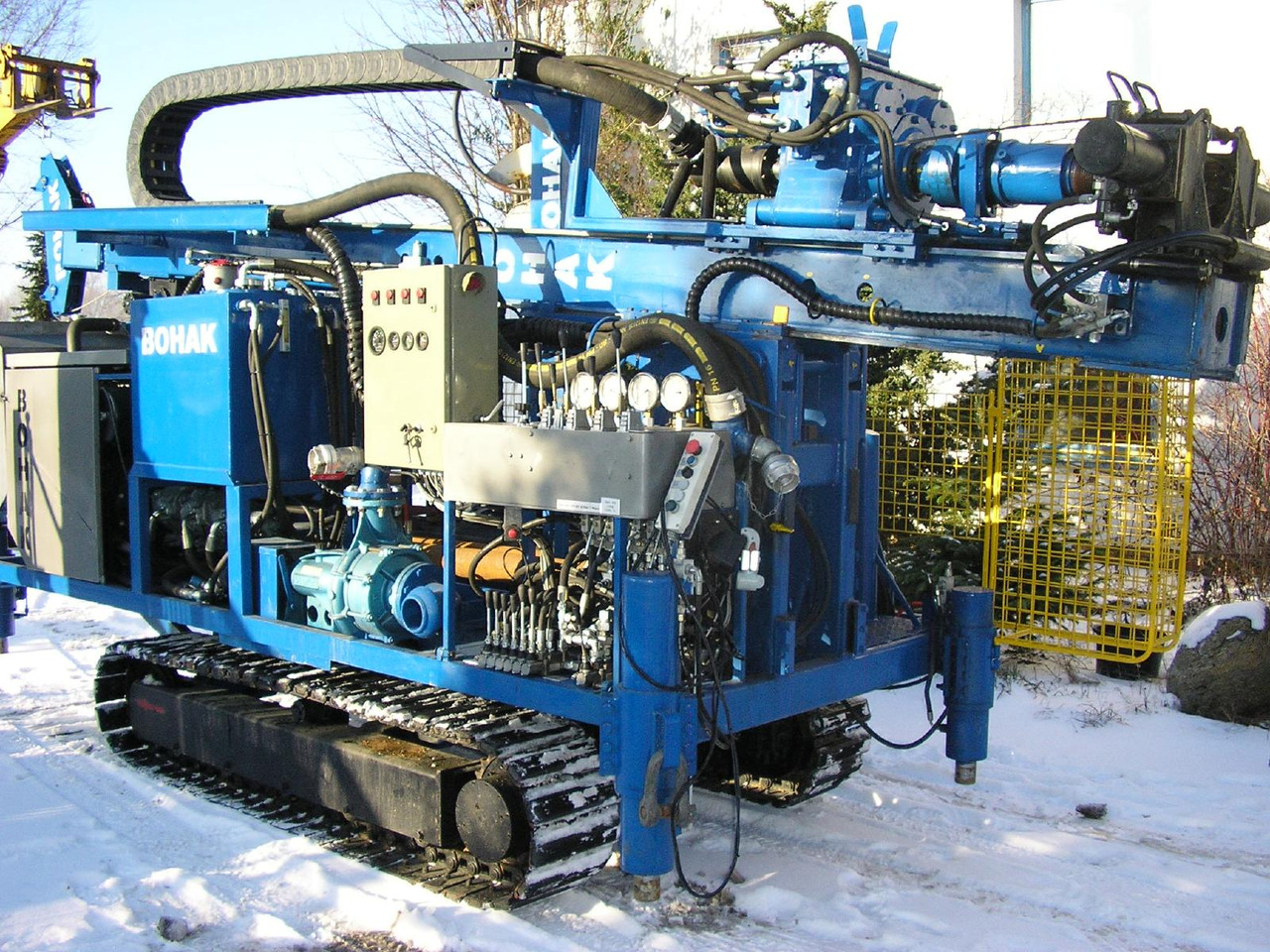 Bohak KL150 Automatik drilling rig with Manipulator -automatic - Foreuse: photos 1 Bohak KL150 Automatik drilling rig with Manipulator -automatic - Foreuse: photos 1