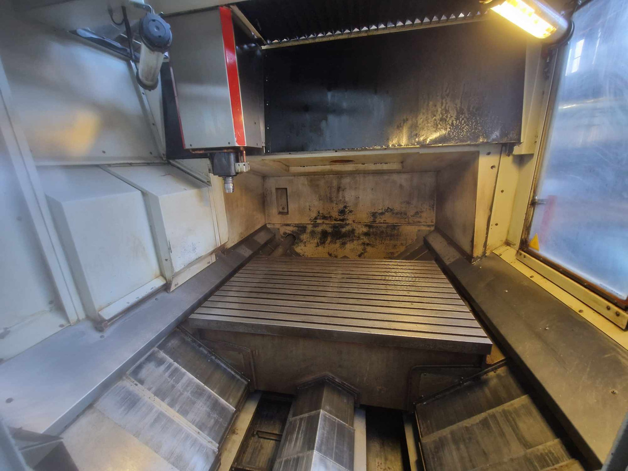 HERMLE C 1200 - Centre d'usinage: photos 4 HERMLE C 1200 - Centre d'usinage: photos 4