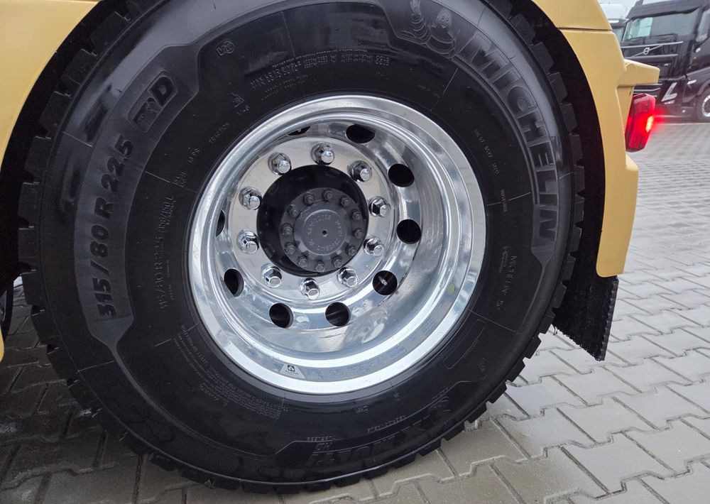 Renault T520 ADR FL / EURO 6 / Klimatyzacja postojowa / ALUFELGI / LED / Wentylowane fotele / - Tracteur routier: photos 5 Renault T520 ADR FL / EURO 6 / Klimatyzacja postojowa / ALUFELGI / LED / Wentylowane fotele / - Tracteur routier: photos 5