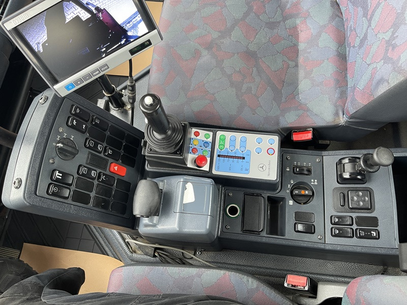 Unimog U400 Agrar aus 1.Hand, 6 Zylinder , mit Scheckheft - Tracteur agricole: photos 5 Unimog U400 Agrar aus 1.Hand, 6 Zylinder , mit Scheckheft - Tracteur agricole: photos 5