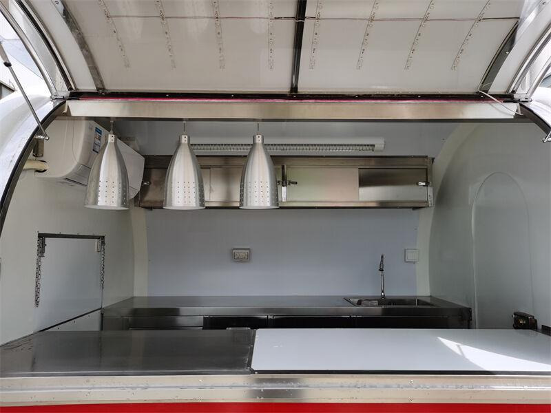 Oulead - Remorque magasin: photos 5 Oulead - Remorque magasin: photos 5