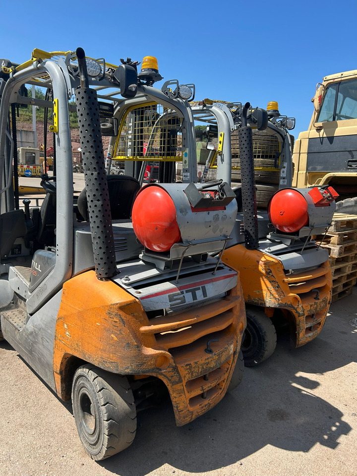 STILL RX70-25 - Chariot élévateur à gaz: photos 1 STILL RX70-25 - Chariot élévateur à gaz: photos 1