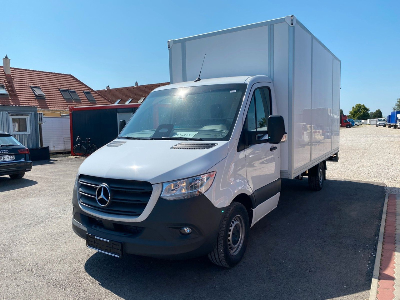 Mercedes-Benz Sprinter 317 Koffer+LBW - Fourgon grand volume: photos 1 Mercedes-Benz Sprinter 317 Koffer+LBW - Fourgon grand volume: photos 1