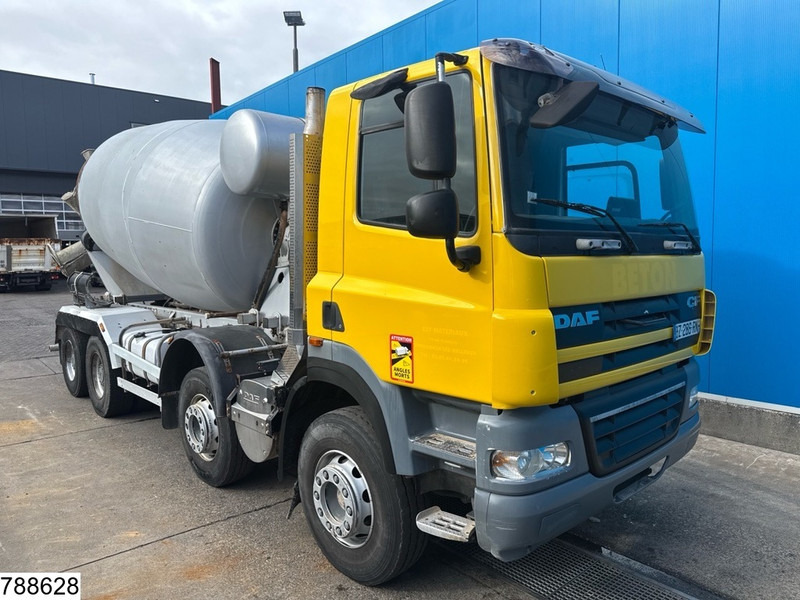 DAF CF 410 8x4, EURO 5, 10M3, Leaf spring suspension - Camion malaxeur: photos 3 DAF CF 410 8x4, EURO 5, 10M3, Leaf spring suspension - Camion malaxeur: photos 3