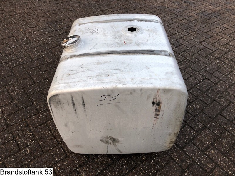 Iveco B 0.74 x D 0.65 x H 0.62 = 300 Liter - Réservoir de carburant: photos 4 Iveco B 0.74 x D 0.65 x H 0.62 = 300 Liter - Réservoir de carburant: photos 4