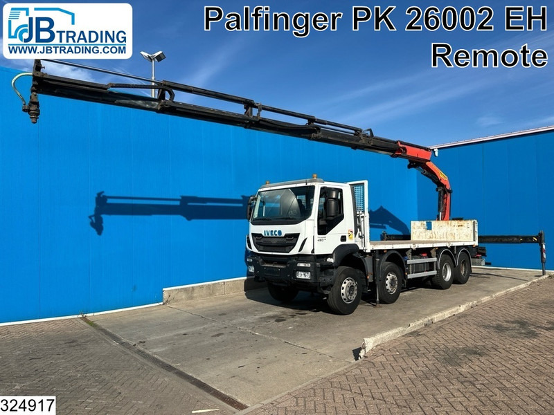 Iveco Trakker 8x4, EURO 6, Palfinger, Remote - Camion plateau, Camion grue: photos 1 Iveco Trakker 8x4, EURO 6, Palfinger, Remote - Camion plateau, Camion grue: photos 1