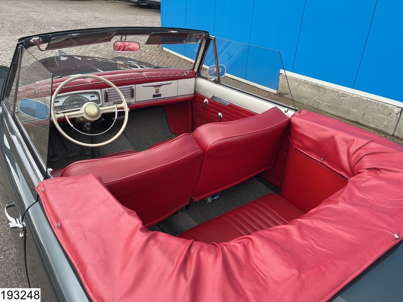 Peugeot CABRIOLET 403 Cabriolet - Voiture: photos 3 Peugeot CABRIOLET 403 Cabriolet - Voiture: photos 3
