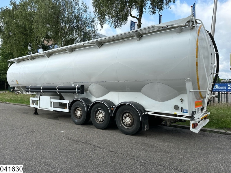SPITZER Silo 62000 liters, 5 compartments - Semi-remorque citerne: photos 3 SPITZER Silo 62000 liters, 5 compartments - Semi-remorque citerne: photos 3