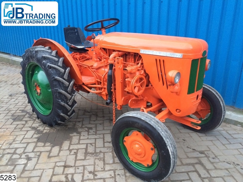 Same DA 30 2WD - Tracteur agricole: photos 1 Same DA 30 2WD - Tracteur agricole: photos 1