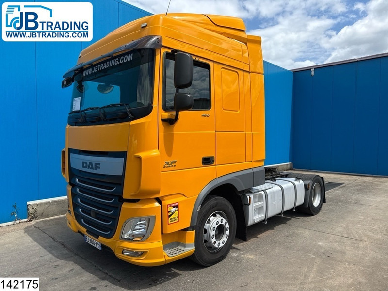 DAF XF 460 EURO 6, PTO - Tracteur routier: photos 1 DAF XF 460 EURO 6, PTO - Tracteur routier: photos 1