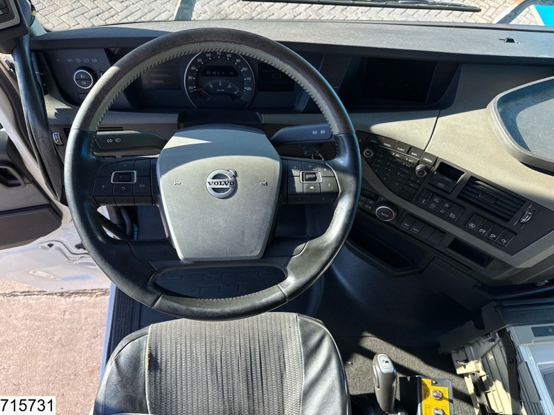 Photo d'intérieur 1: Camion ampliroll, Camion grue Volvo FH 540 6x2, EURO 6, Fassi, Dalby, Hydraulic