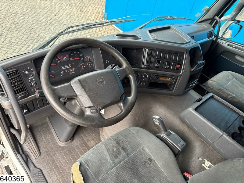 Volvo FM 410 8x4, EURO 5, PTO - Châssis cabine: photos 5 Volvo FM 410 8x4, EURO 5, PTO - Châssis cabine: photos 5