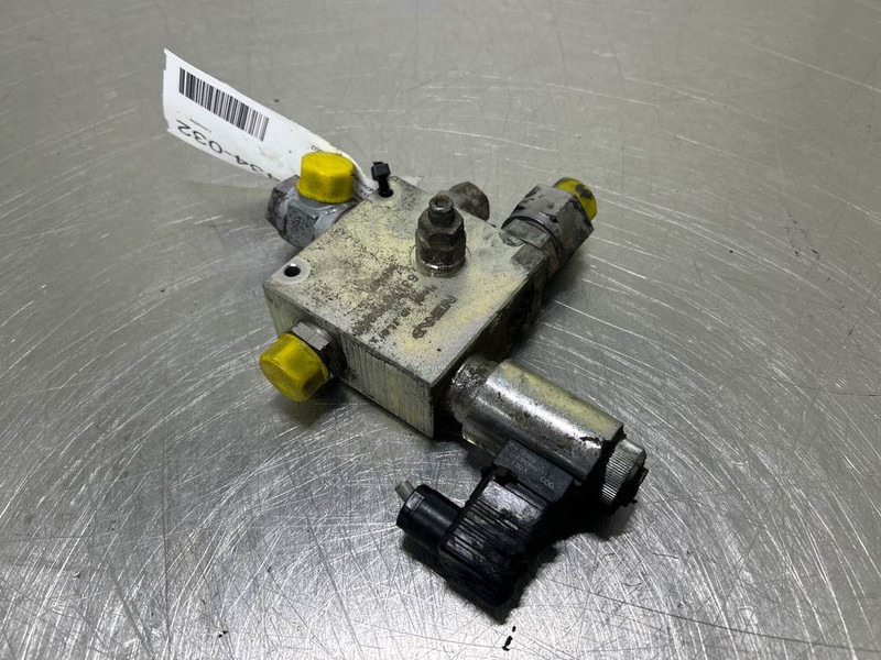 Ahlmann AS900-NEM Hydraulics 6311310600-3/2 Valve/Ventiel - Hydraulique pour Engins de chantier: photos 2 Ahlmann AS900-NEM Hydraulics 6311310600-3/2 Valve/Ventiel - Hydraulique pour Engins de chantier: photos 2
