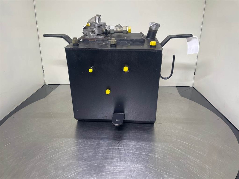Ahlmann AZ150-4182967A/4181241A-Tank/Behälter/Reservoir - Hydraulique pour Engins de chantier: photos 4 Ahlmann AZ150-4182967A/4181241A-Tank/Behälter/Reservoir - Hydraulique pour Engins de chantier: photos 4