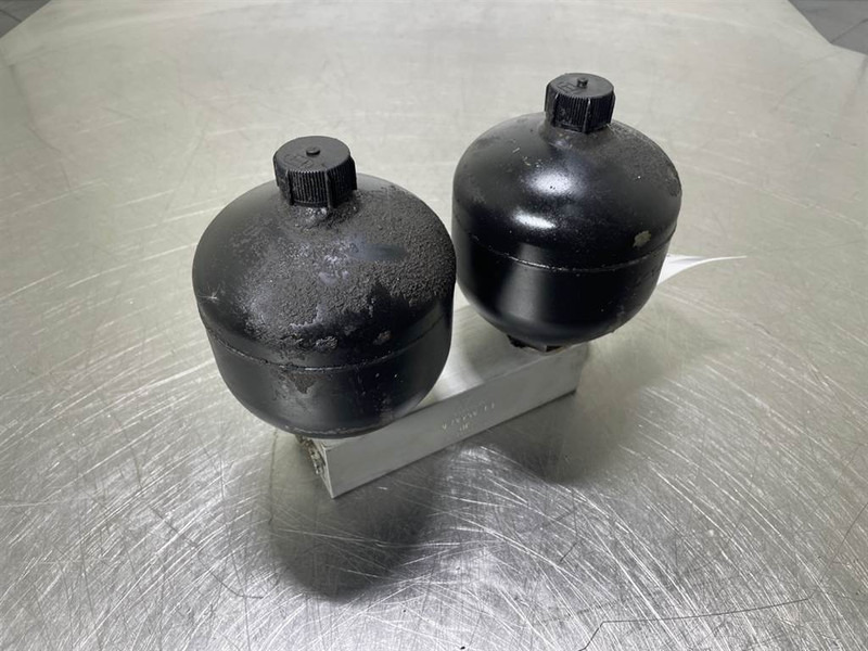 Ahlmann AZ85-4108214A/4108213A-Stabilising module - Hydraulique pour Engins de chantier: photos 4 Ahlmann AZ85-4108214A/4108213A-Stabilising module - Hydraulique pour Engins de chantier: photos 4