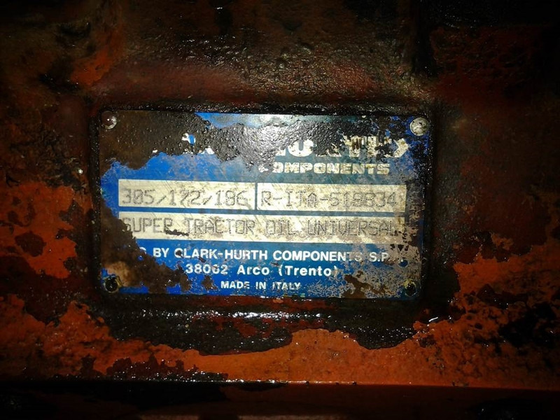 CLARK-HURTH 305/172/186 - Atlas - Axle/Achse/As - Essieu et pièces pour Engins de chantier: photos 3 CLARK-HURTH 305/172/186 - Atlas - Axle/Achse/As - Essieu et pièces pour Engins de chantier: photos 3