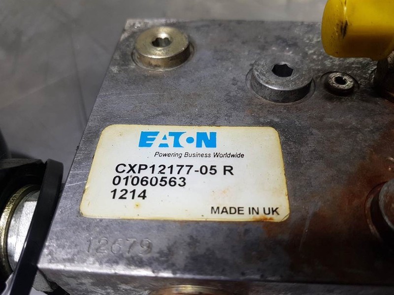 EATON CPX12177 - Ljungby Maskin L12 - Valve - Hydraulique: photos 3 EATON CPX12177 - Ljungby Maskin L12 - Valve - Hydraulique: photos 3