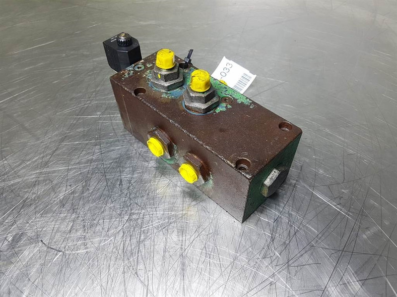 Hitachi W 110 A - Valve/Ventile/Ventiel - Hydraulique: photos 2 Hitachi W 110 A - Valve/Ventile/Ventiel - Hydraulique: photos 2